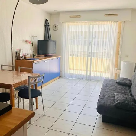 Avec Piscine Sur La Cote D'azur * Villeneuve-Loubet