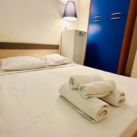 Apartment Avec Piscine Sur La Cote D'azur Villeneuve-Loubet