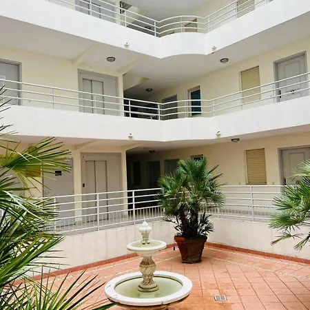 Apartment Avec Piscine Sur La Cote D'azur